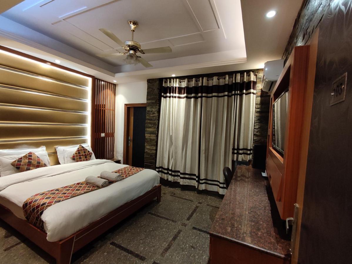 Stay @ 203 Noida Eksteriør billede