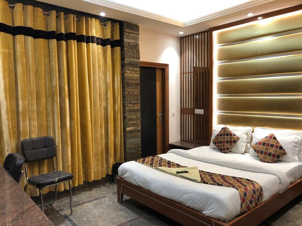 Stay @ 203 Noida Eksteriør billede